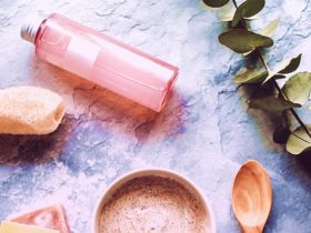 How To Have a Hydrating Facial At Residence