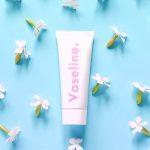 15 Stunning Vaseline Makes use of For Magnificence & Physique Care