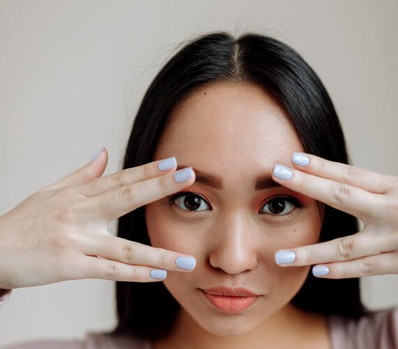 Hooded Eyes And seven Make-up Ideas That Make a HUGE Distinction!