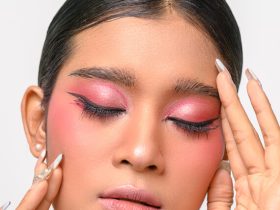 Doing Your Make-up for Social Media vs IRL: The Key Variations