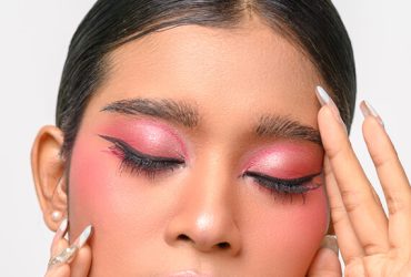 Doing Your Make-up for Social Media vs IRL: The Key Variations