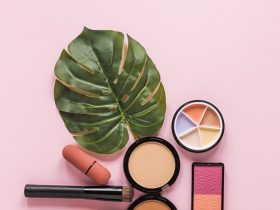 10 Make-up Necessities Everybody Ought to Strive + Standard Holy Grails