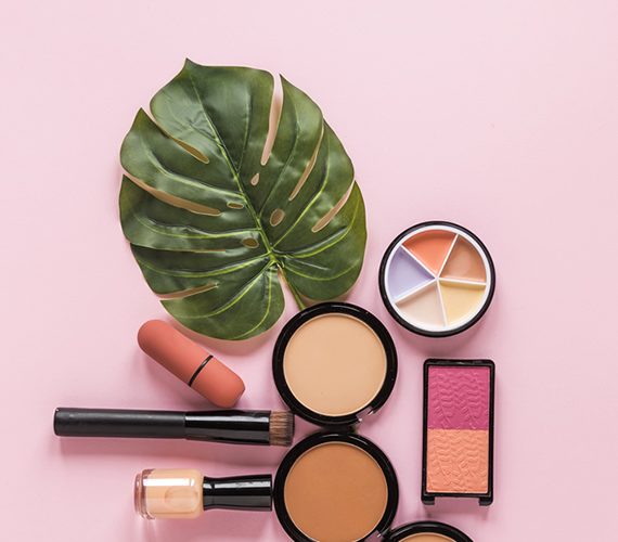 10 Make-up Necessities Everybody Ought to Strive + Standard Holy Grails